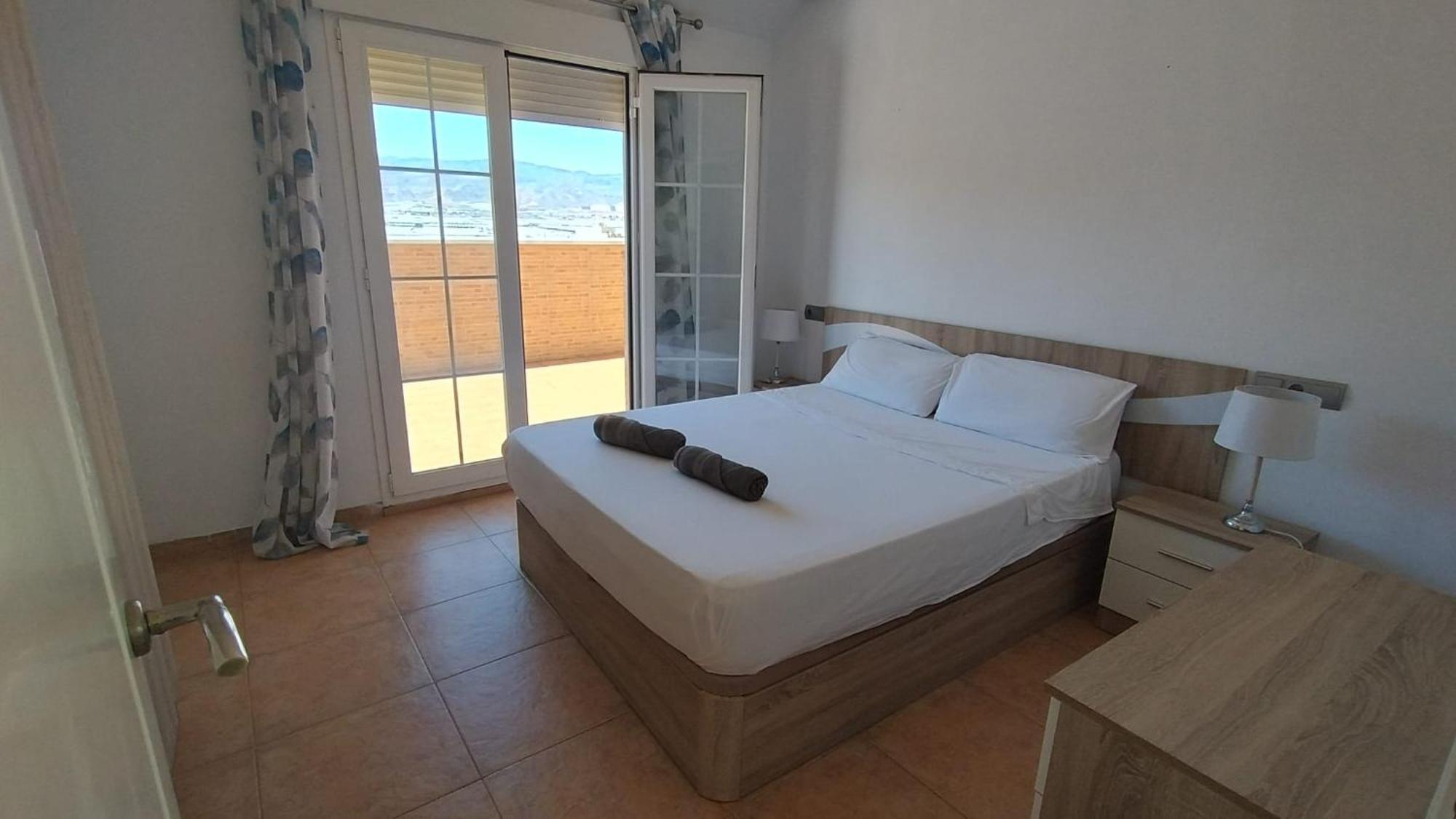 Atico Amplio Y Luminoso Zona Centro Garaje Solo Si Esta Disponible Appartement Roquetas de Mar